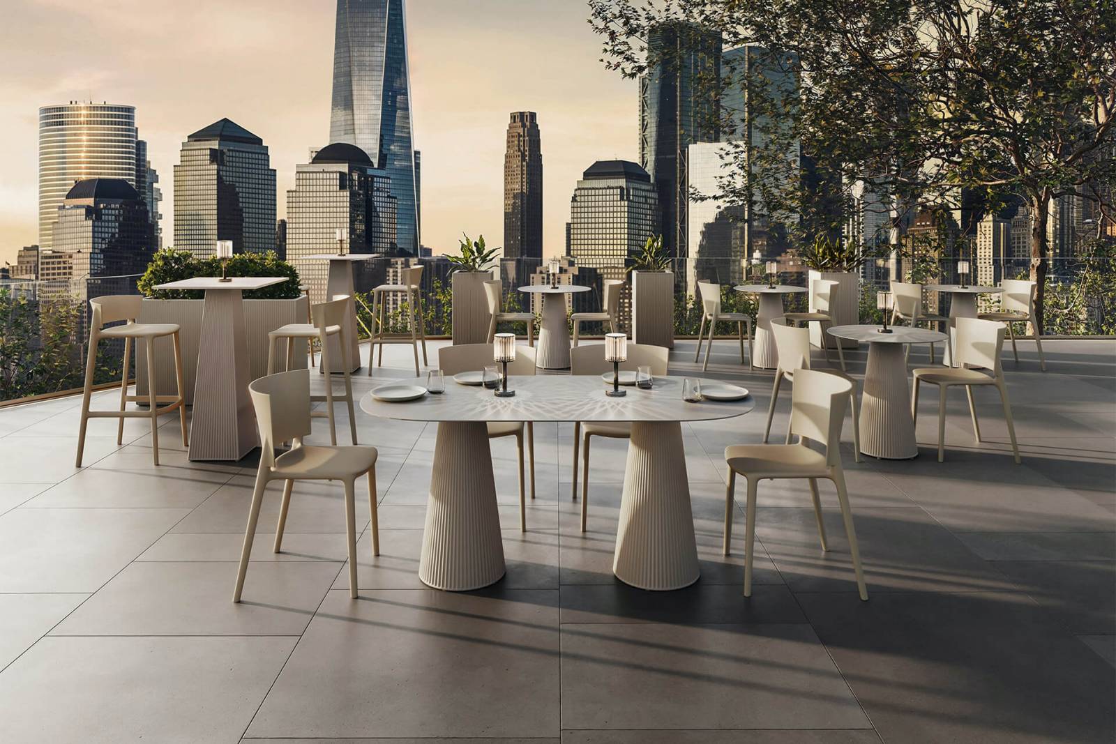 Table de repas contemporaine et élégante collection Gatsby de Vondom à Paris