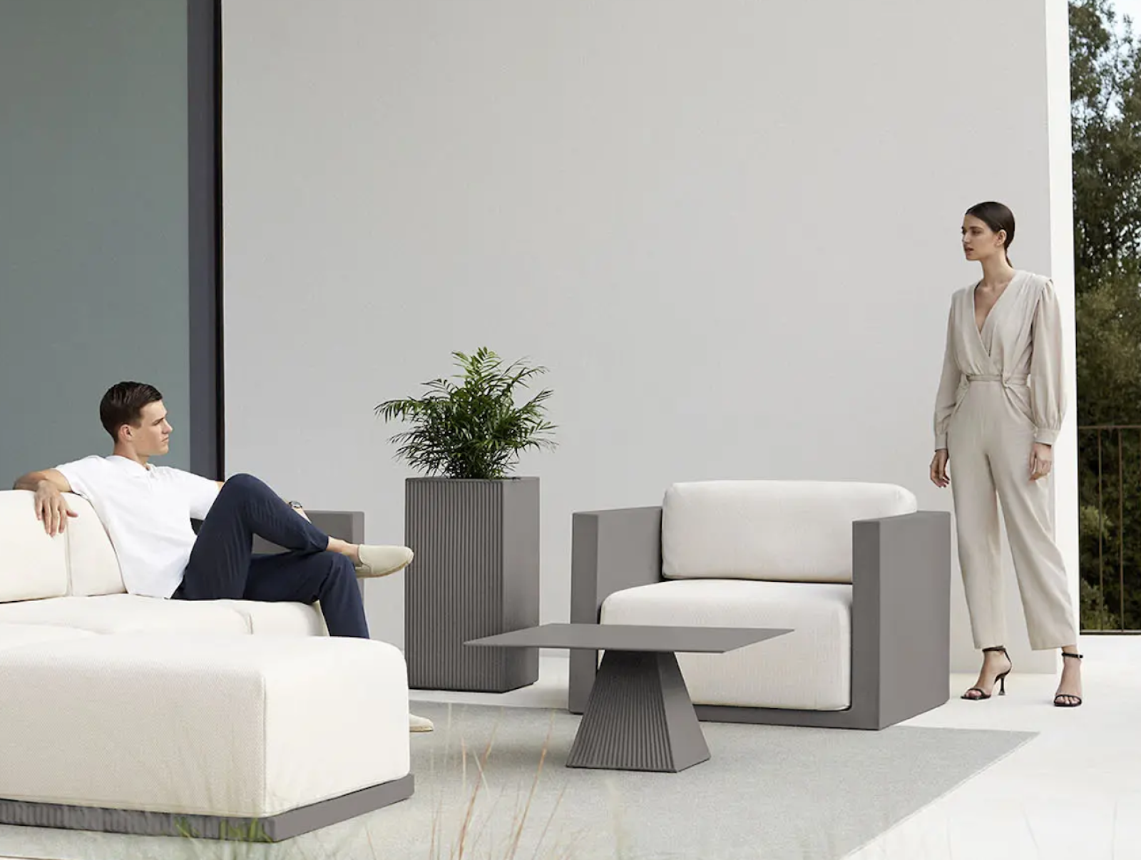 Pots de fleur haut et carré collection Gatsby par Vondom à Nice