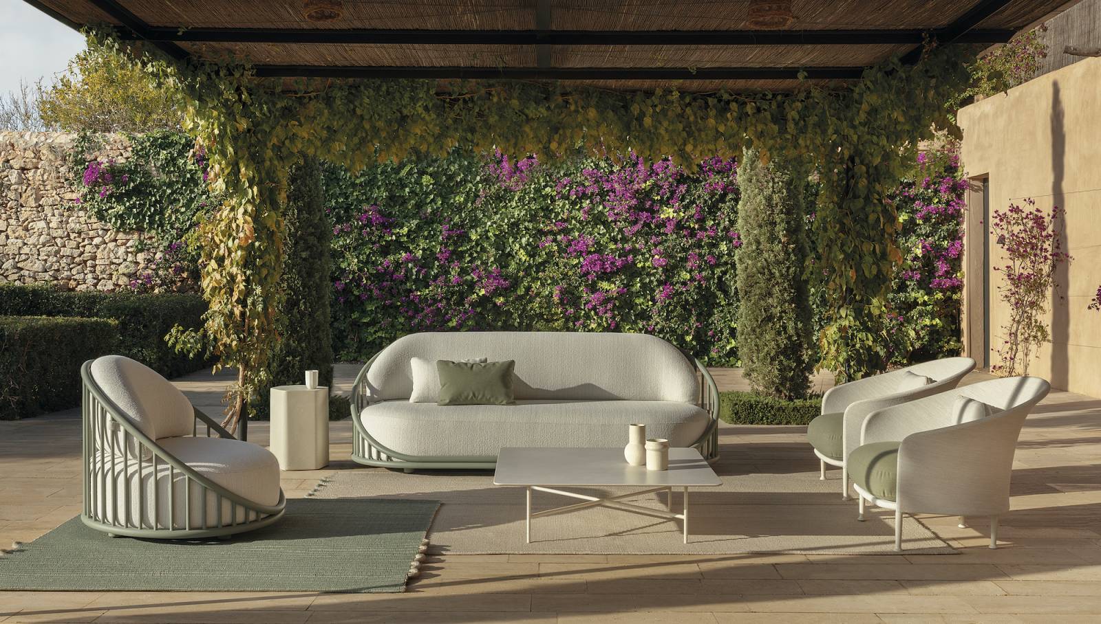 Mise en situation de la table basse Grada rectangulare à Monaco