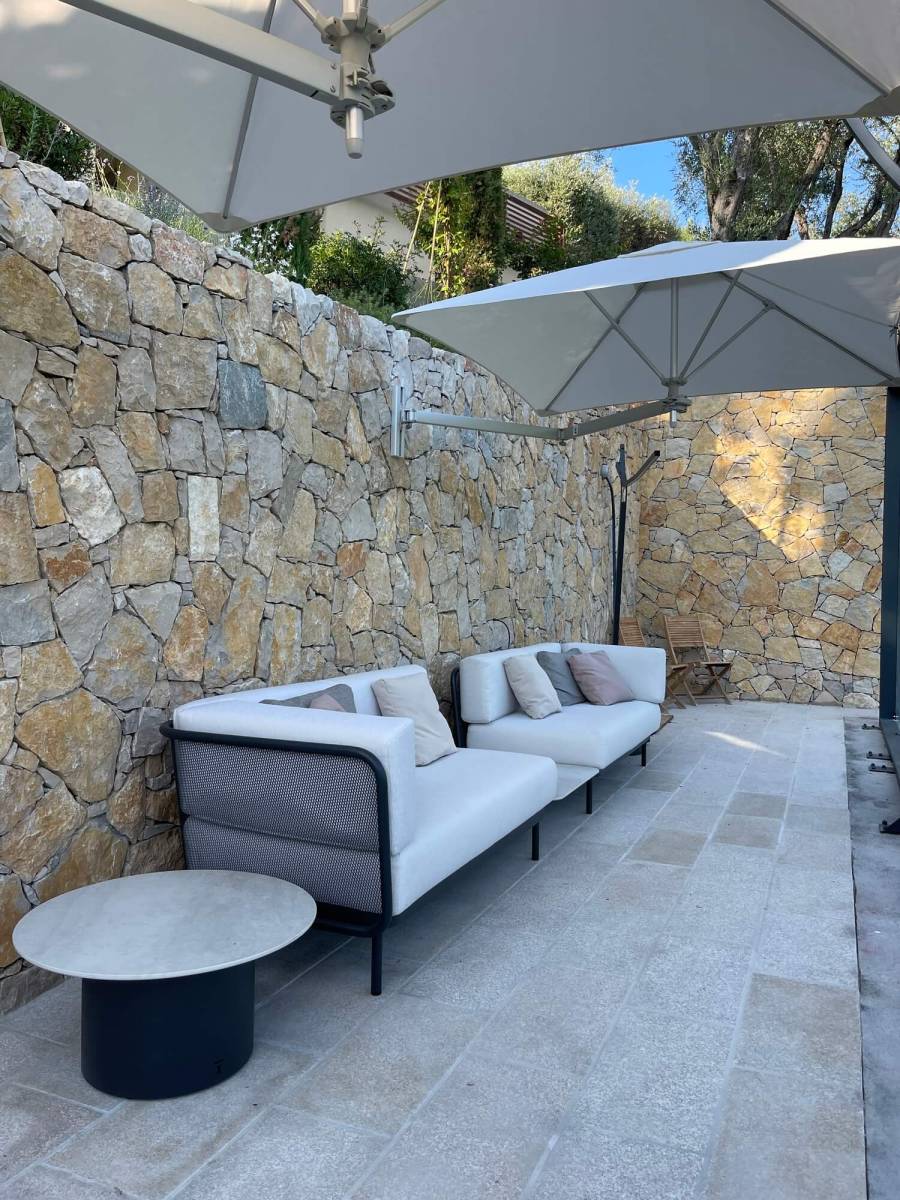 Salon de jardin BAZA à Cannes