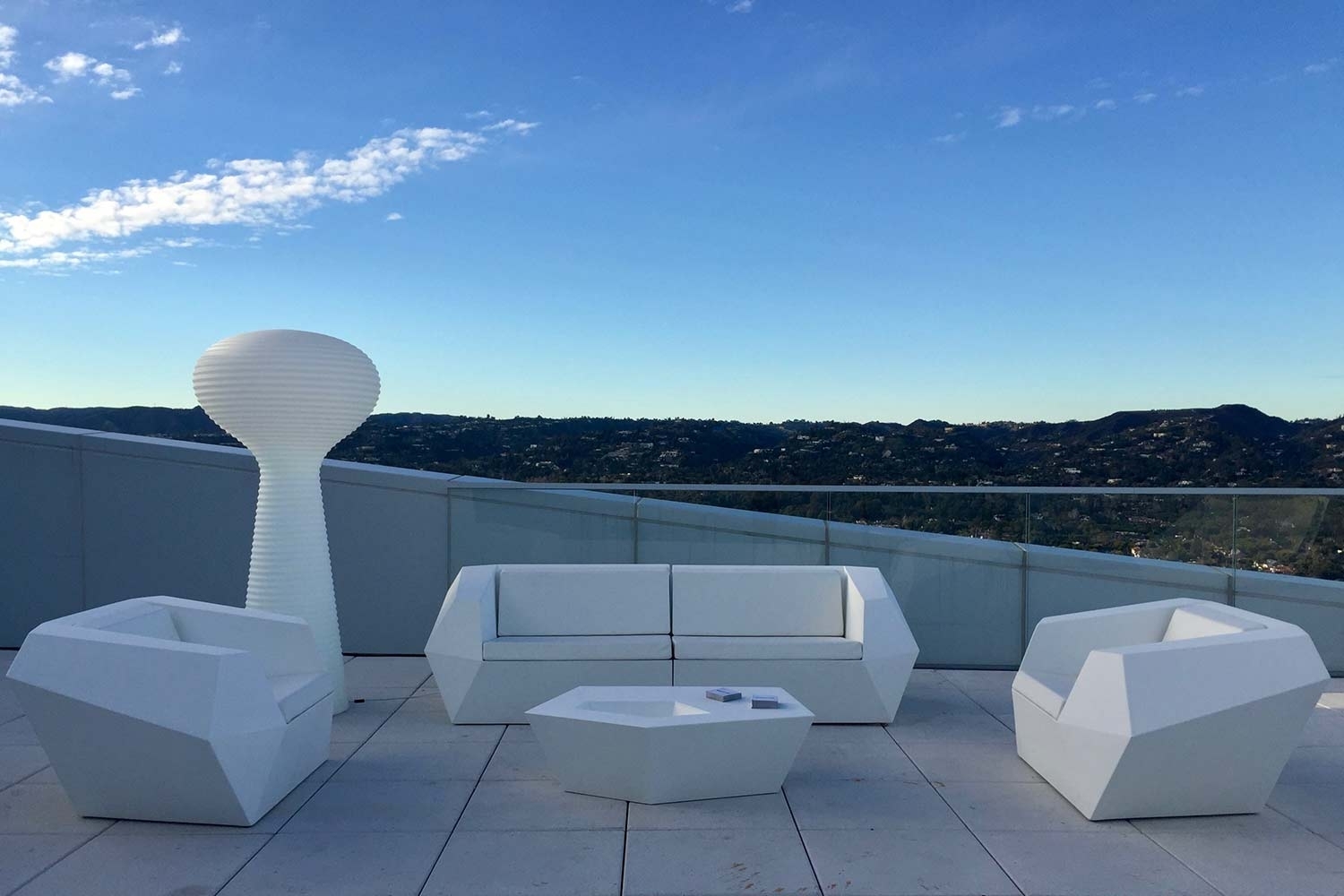 Lampe design de la collection Bloom par Vondom à Antibes