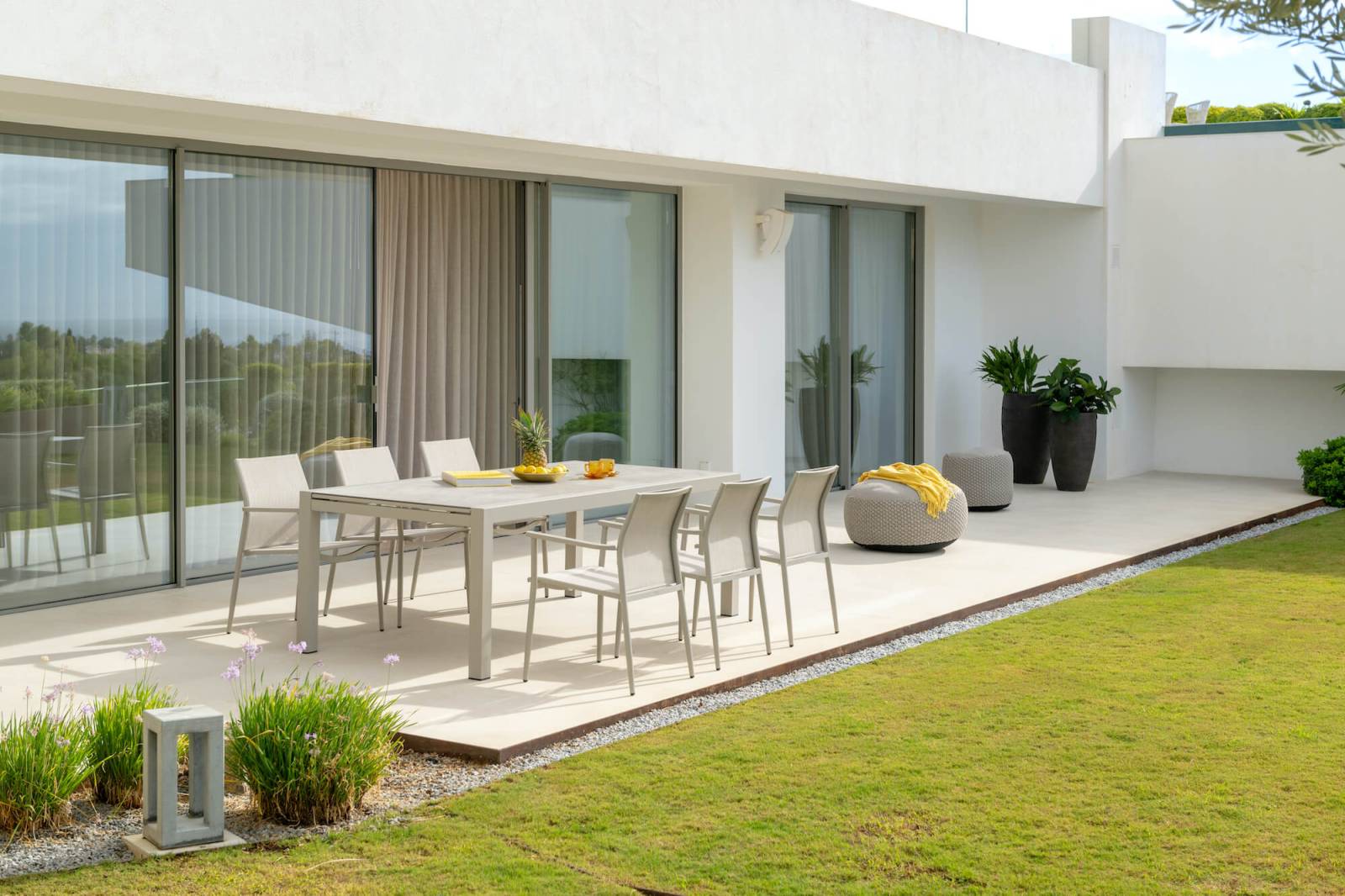 Table de repas extensible collection Livorno par Jati&Kebon à Lyon