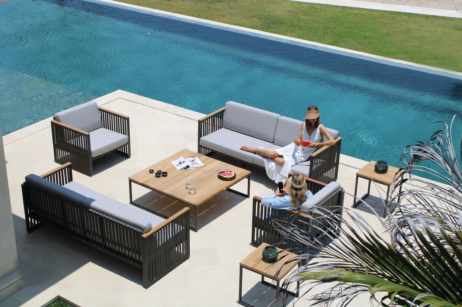 Salon de jardin de la collection Horizon par Skyline à Cannes