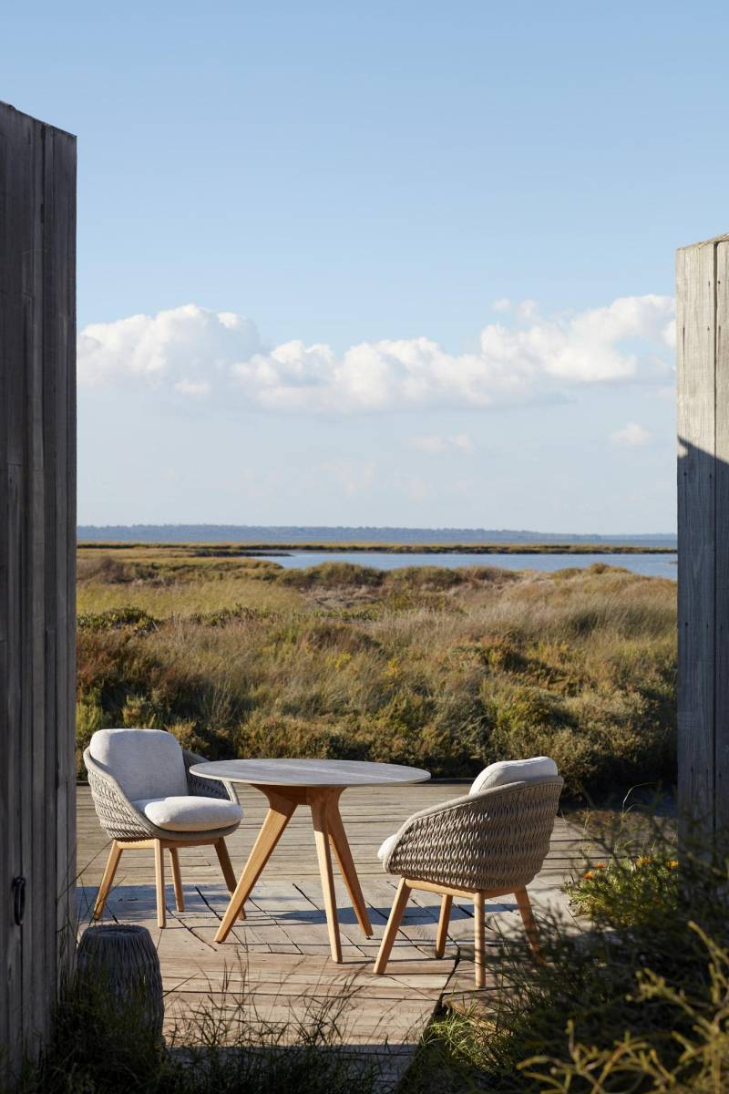 Fauteuil de repas design et élégant, collection sandua par MANUTTI à Marseille