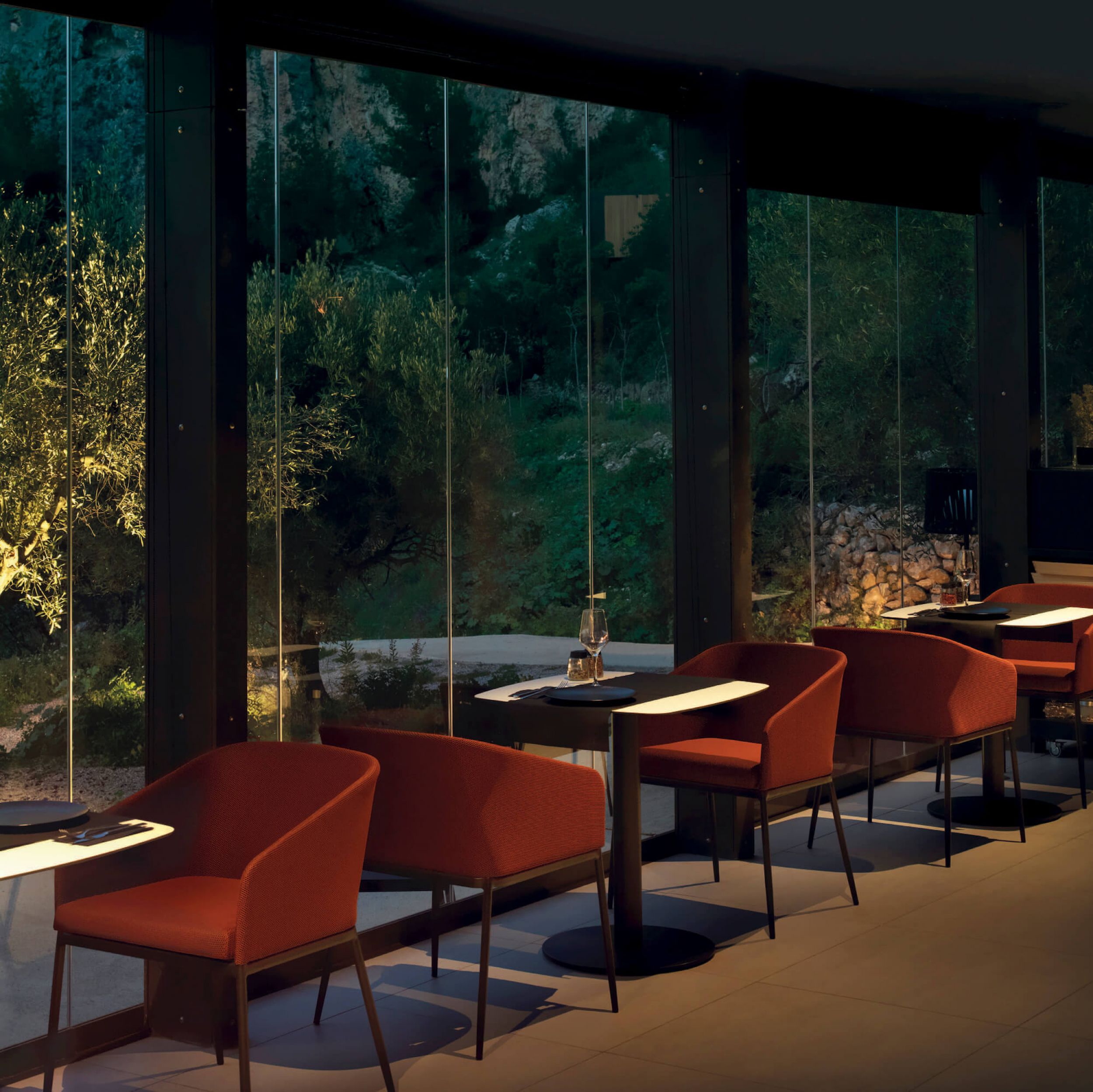 Chaise d'extérieure pour repas confortable collection Senso par Expormim à Antibes