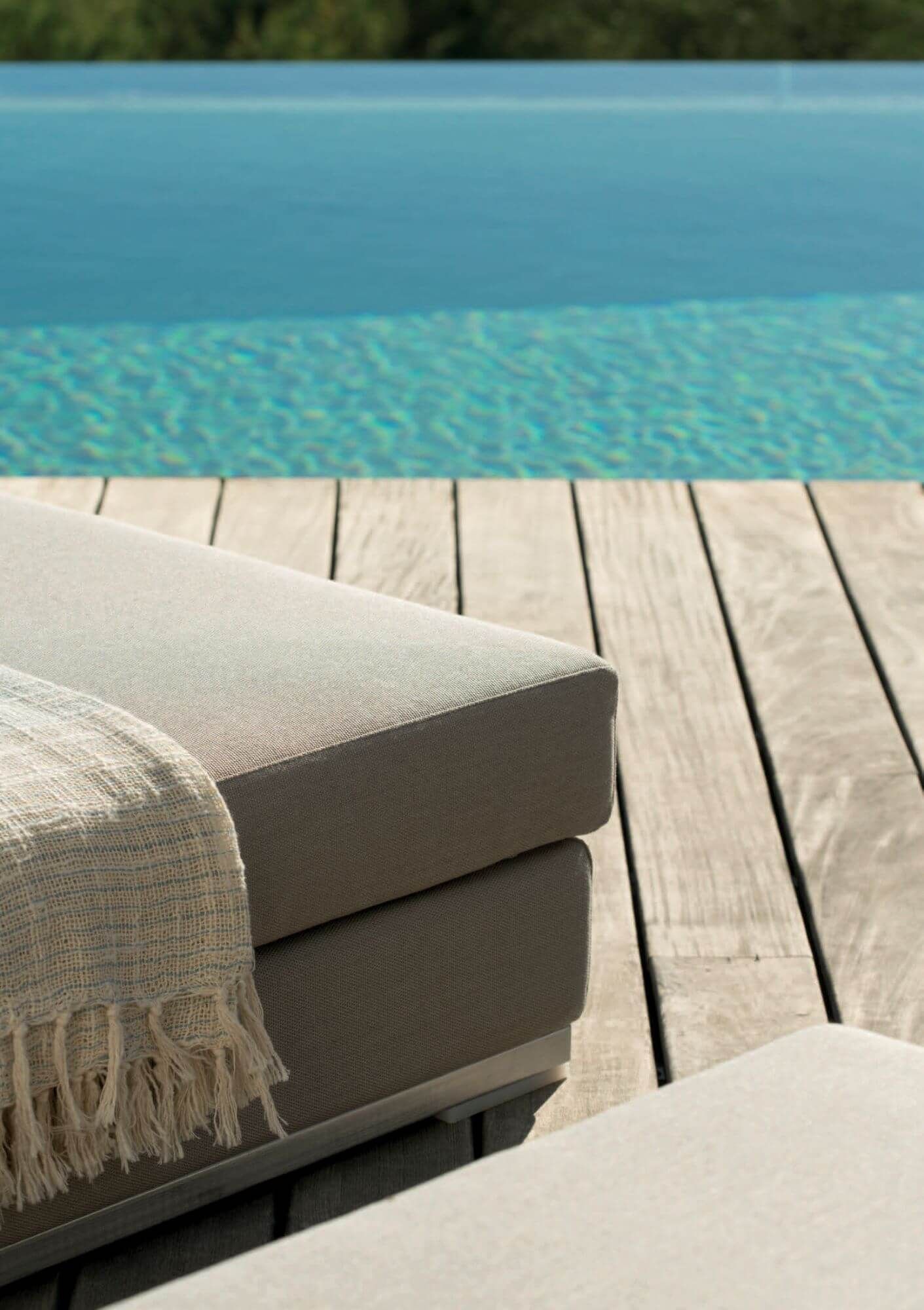 Zoom sur la finition du daybed de la collection Slim par Expormim à Antibes
