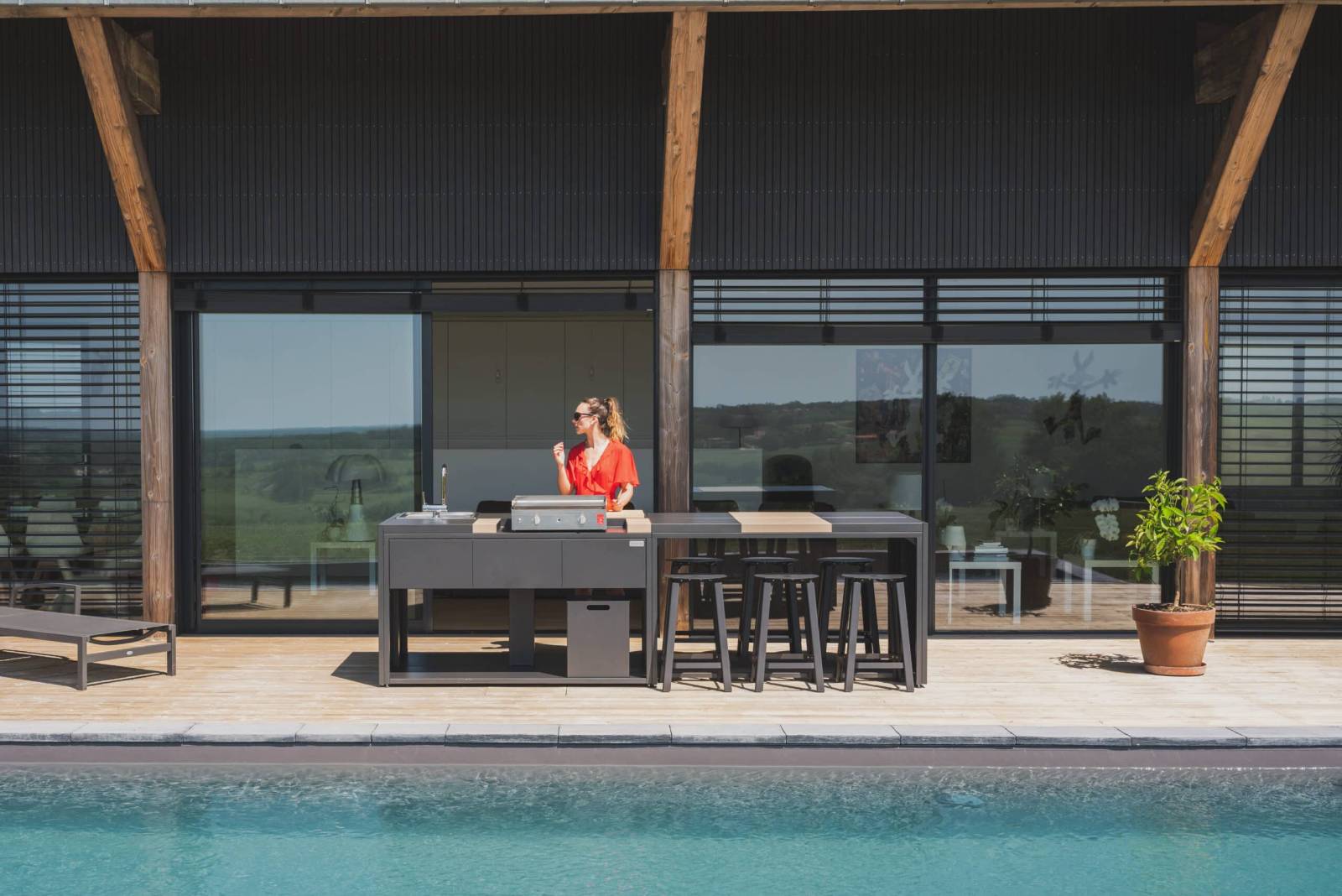 Cuisine extérieure avec modules clipsables et interchangeables, en acier inoxydable et 100% personnalisable, collection Riviera à Antibes