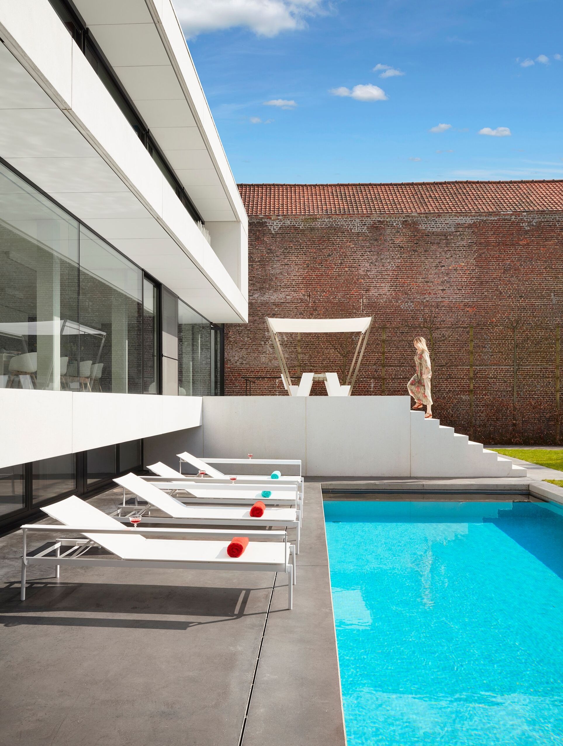 Transat Sol transformable de la collection Sol + Luna par Extremis à Juan-les-pins