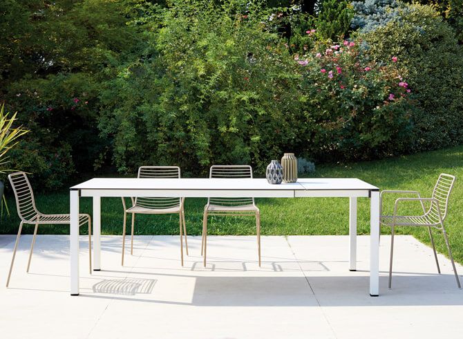 Table de repas extensible en acier galvanisé blanc collection PRANZO
