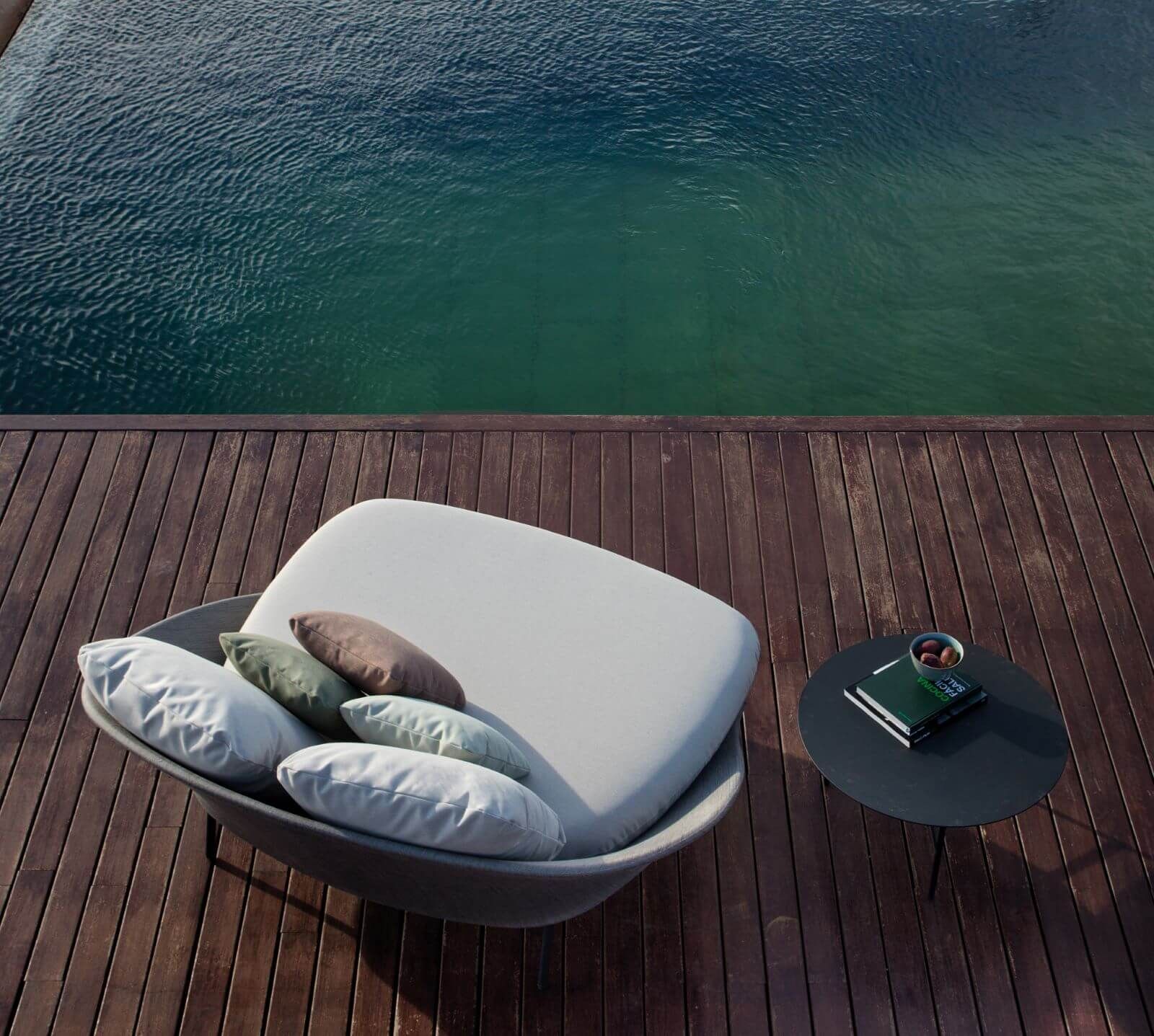 Lit de jardin en toile tissée avec structure en aluminium de la collection Twins par Expormim à Cannes