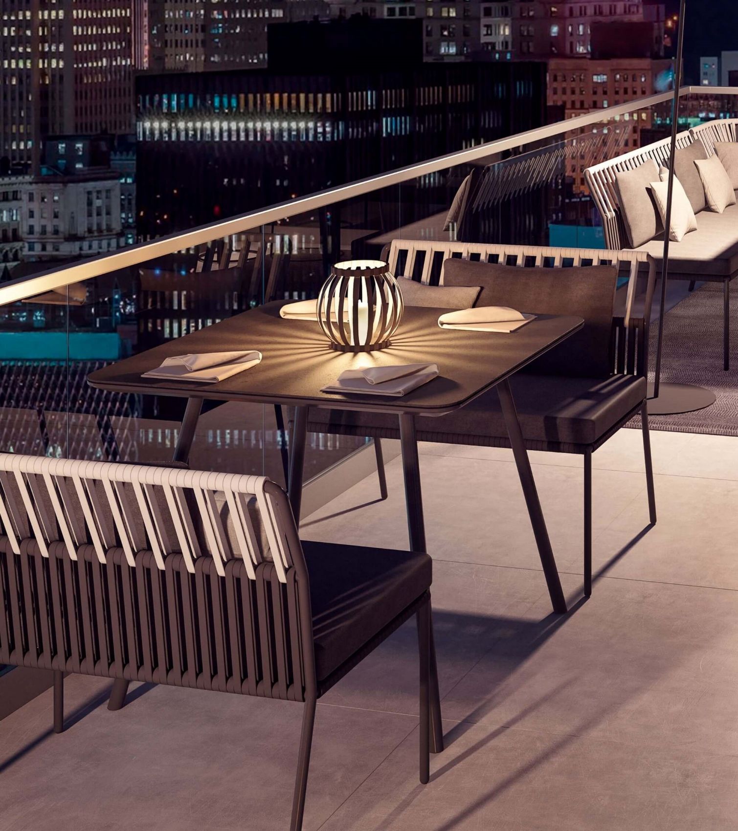 Table de repas en aluminium thermolaqué de la collection Urban par Solpuri à Manhattan