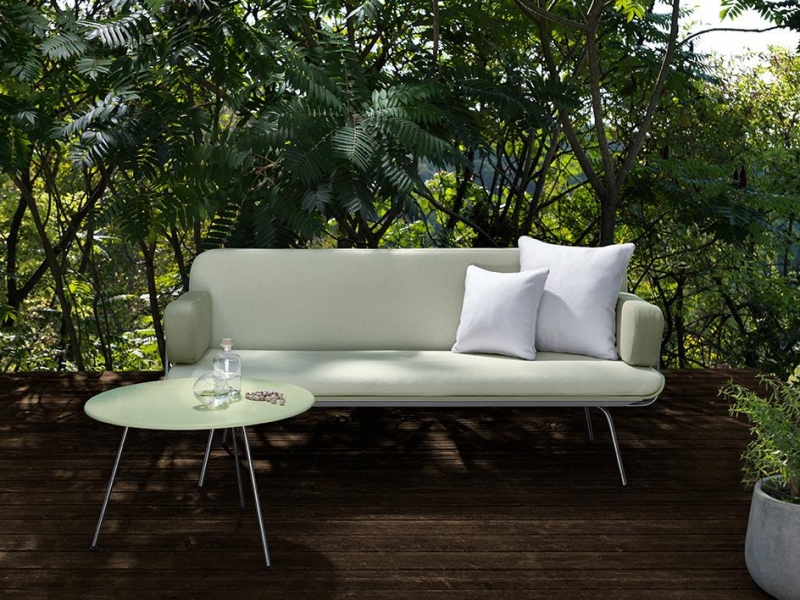 Canapé 3 places et table basse vert menthe de la collection Air par Viteo à Nice