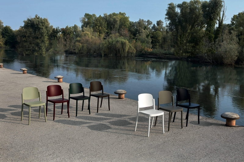 Chaises de jardin design piazza par Colos à Toulon