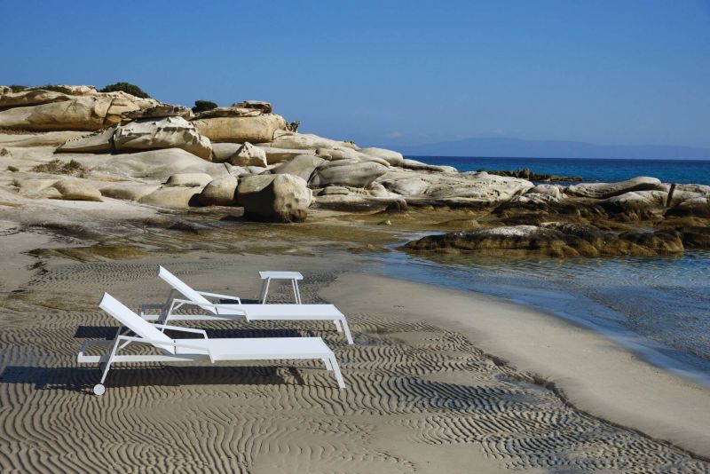 Duo de transats collection Pulvis par 10Deka à Cannes