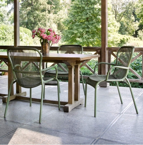 Fauteuil de repas d'extérieur en aluminium et cordes, léger et empilable, collection Loop par Vincent Sheppard