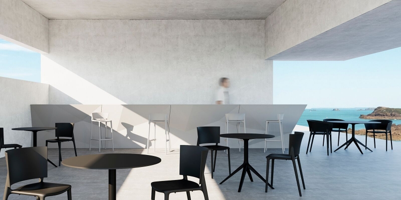 Chaise sans accoudoir de la collection Africa par Vondom à Nice