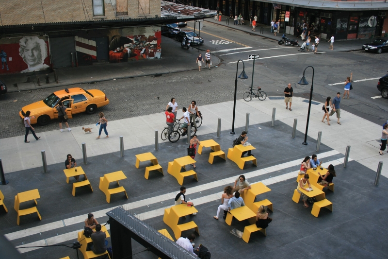 Ensemble de repas picnik jaune par Extremis à Bruxelles
